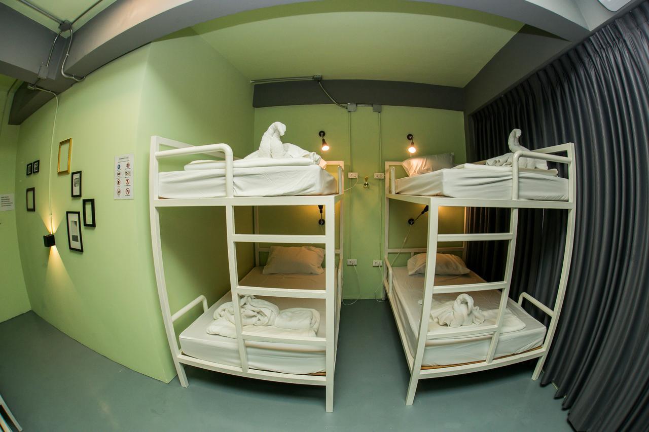 Samsen 8 Hostel Bangkok Buitenkant foto