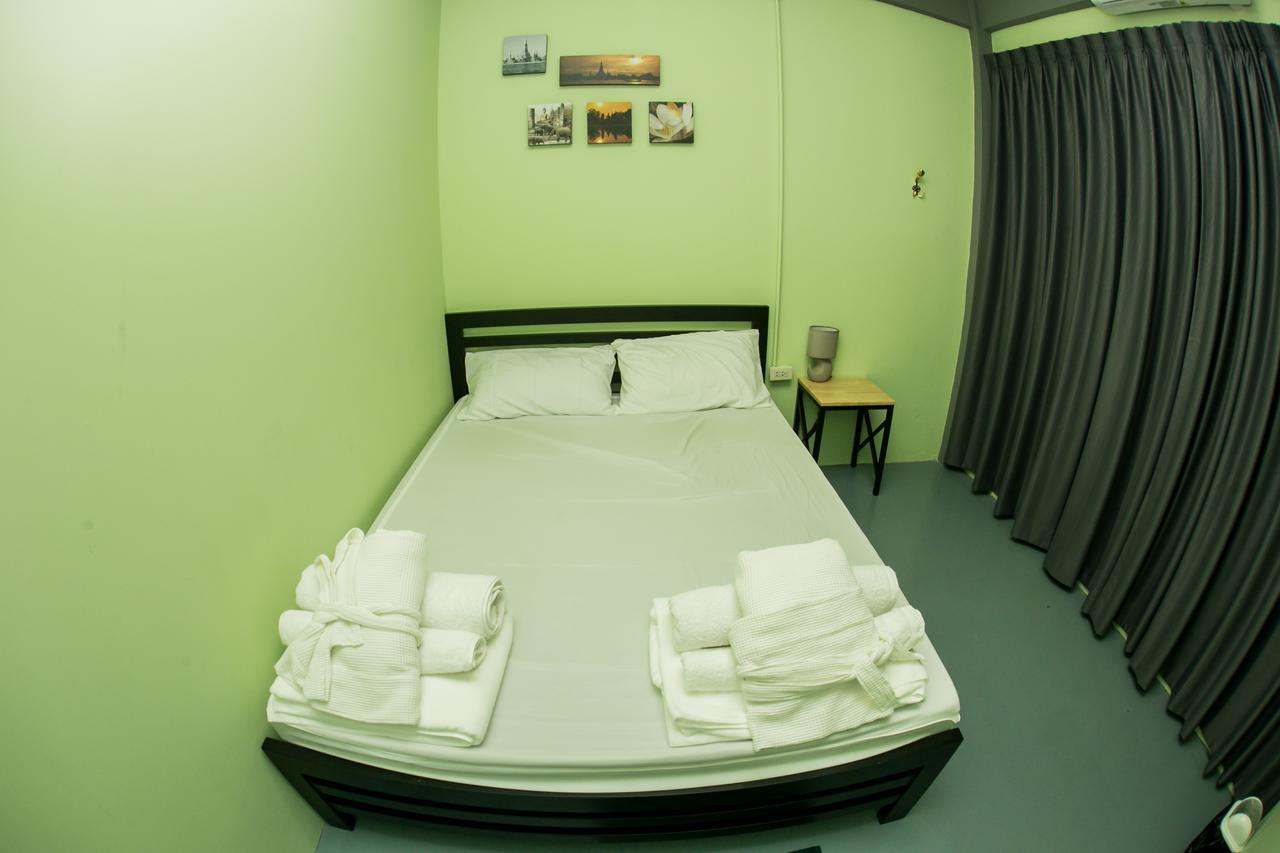 Samsen 8 Hostel Bangkok Buitenkant foto