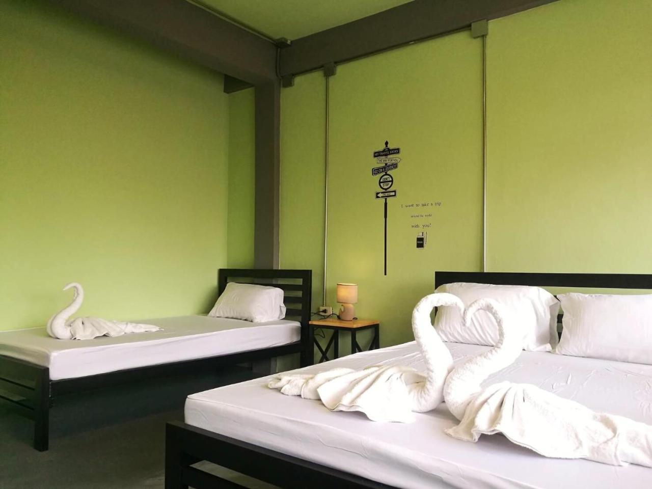 Samsen 8 Hostel Bangkok Buitenkant foto